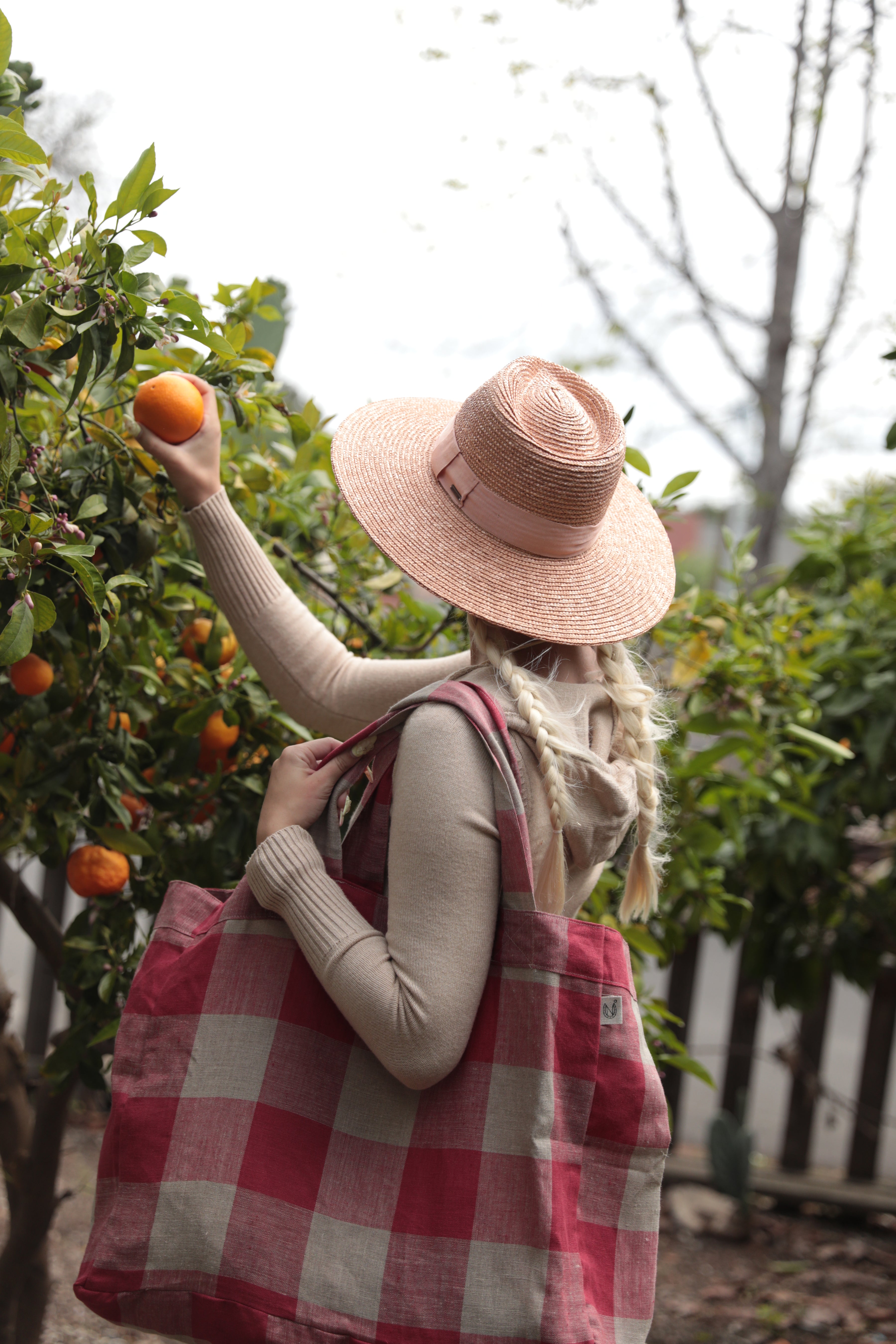 Nossilac Linen Tote Bag