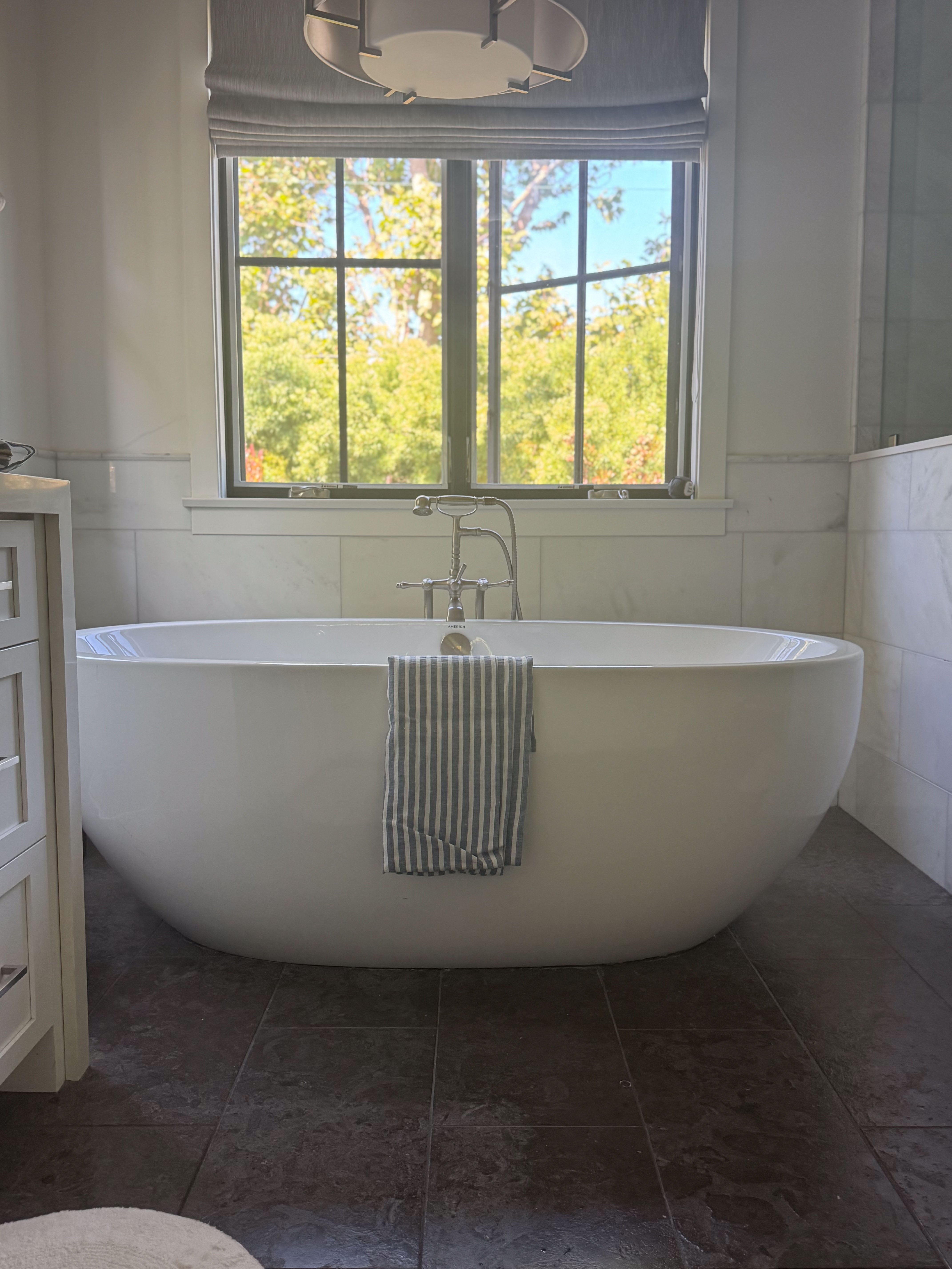 Nossilac Linen Beach/Bath Towel